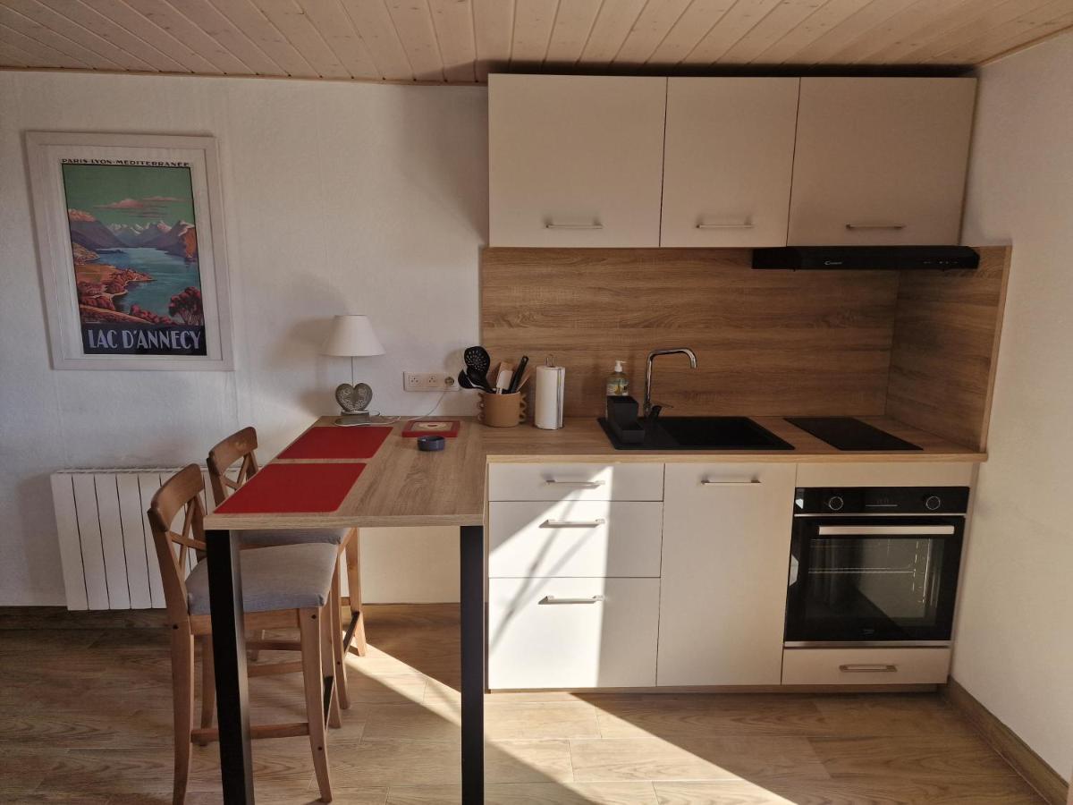 Studio Bellevue Appart Independant Renove 2024 Piscine Parking Proche Centre Annecy Poisy Buitenkant foto